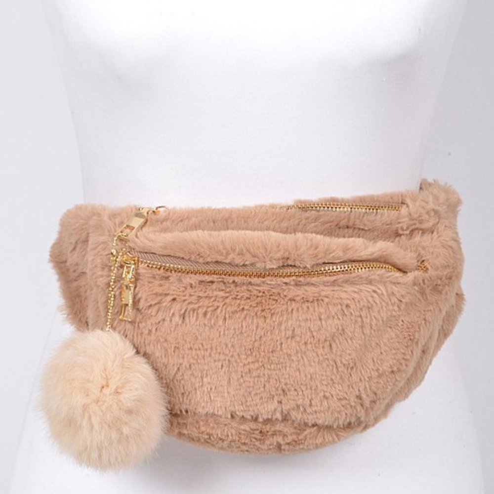 FUR FANNY BAG WITH POMPOM